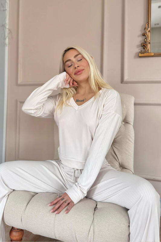 Açık Pudra Dublin Uzun Kollu V Yaka Kadın Pijama Takımı - Pijamaevi (1)