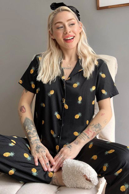Ananas Desenli Örme Önden Düğmeli Kısa Kol Kadın Pijama 