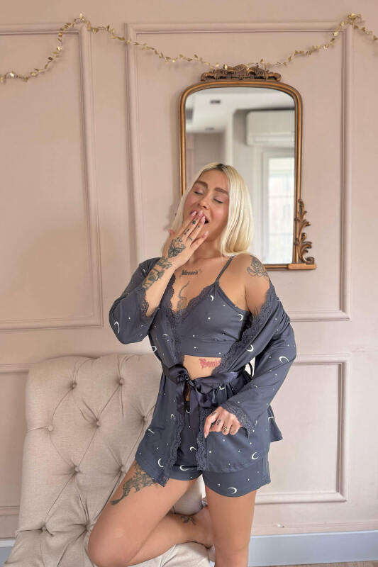 Antrasit Ay Yıldız Desenli Bambu Crop Sabahlıklı Şortlu Kadın Pijama Takımı - Pijamaevi (2)