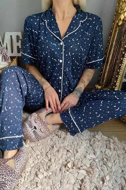 Ay Yıldız Desenli Örme Önden Düğmeli Kısa Kol Kadın Pijama Takımı - 3