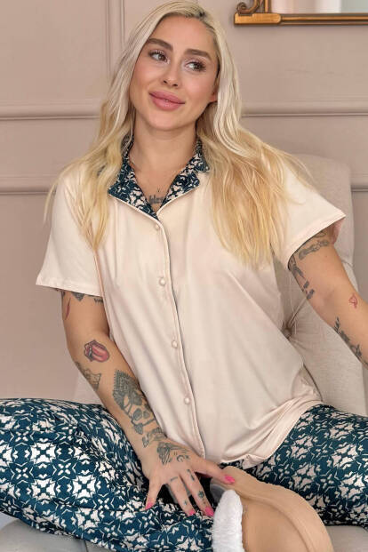 Bej Floral Harmony Exclusive Önden Düğmeli Kadın Pijama Takımı - 7