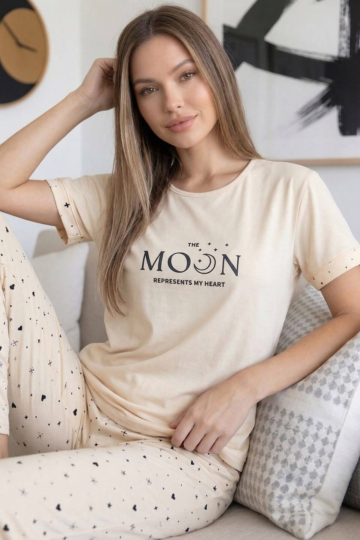 Bej Moon Desenli Bambu Kısa Kol Kadın Pijama Takımı - Pijamaevi