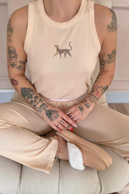 Bej Savannah Leopar Desenli Örme Sıfır Kol Kadın Pijama Takımı - 5