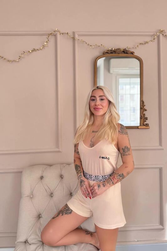 Bej Wild Spirit Desenli Örme Ip Askı Şortlu Kadın Pijama Takımı - Pijamaevi (3)