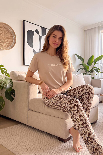 Bej Wonderful Desenli Kısa Kollu Örme Kadın Pijama Takımı - 3