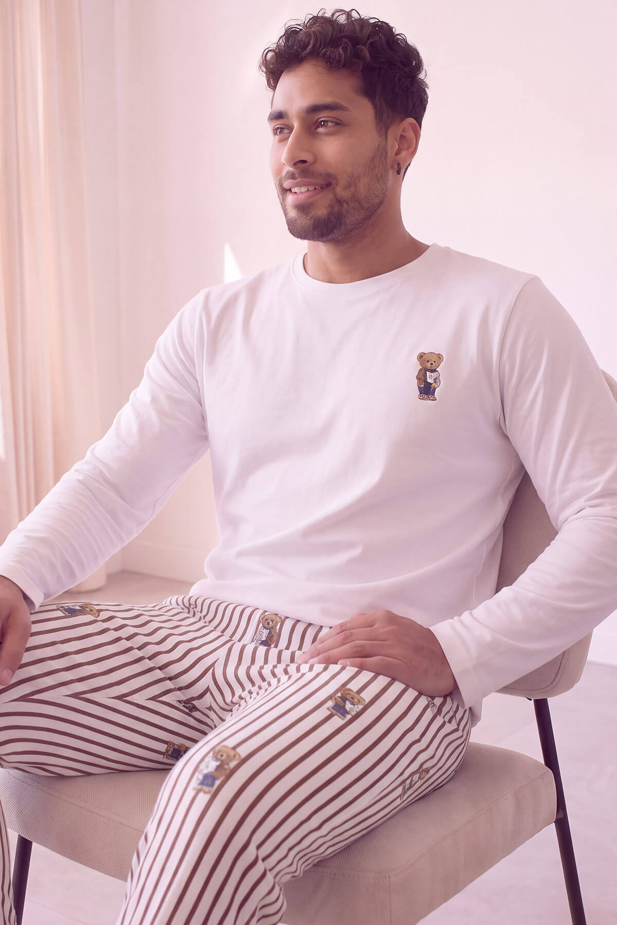 Beyaz Bear Desenli Stylish Erkek Uzun Kol Pijama Takımı - Pijamaevi (1)