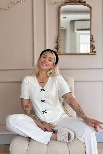 Beyaz Delicato Örme Kısa Kol Kadın Pijama Takımı - 3