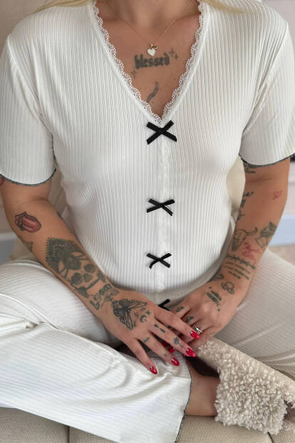 Beyaz Delicato Örme Kısa Kol Kadın Pijama Takımı - 4