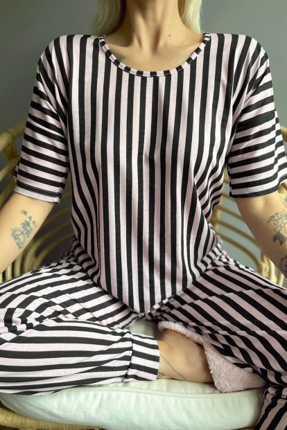 Black Line Baskılı Kısa Kollu Kadın Pijama Takımı - 4