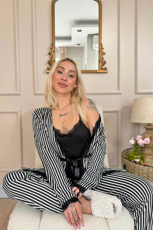 Black Line Desenli Bambu Sabahlıklı Kadın Pijama Takımı - Pijamaevi (3)