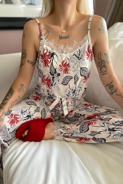 Bordo Çiçek Dantelli İp Askılı Örme Kadın Pijama Takımı - 3