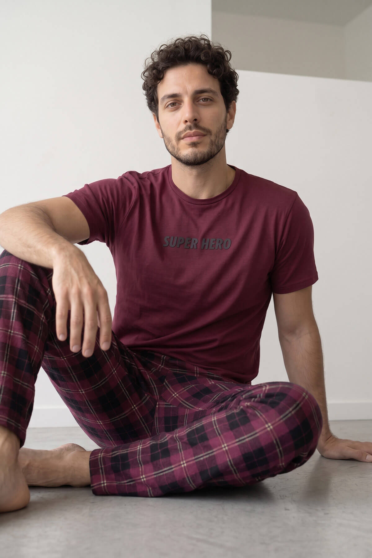Bordo Hero Baskılı Kısa Kol Erkek Pijama Takımı - Pijamaevi (3)