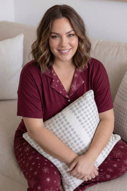 Bordo Papatya Desenli Büyük Beden Kısa Kollu Önden Düğmeli Bambu Kadın Pijama Takımı - 4