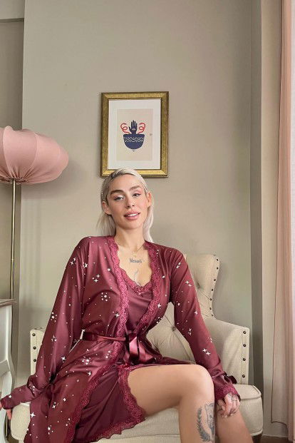 Bordo Stars Desenli Sabahlıklı Gecelik Kadın Pijama Seti - 3