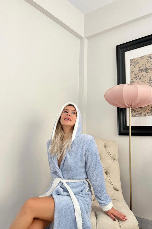 Buz Mavisi Love Desenli Kapşonlu Peluş Kadın Sabahlık - Pijamaevi (2)