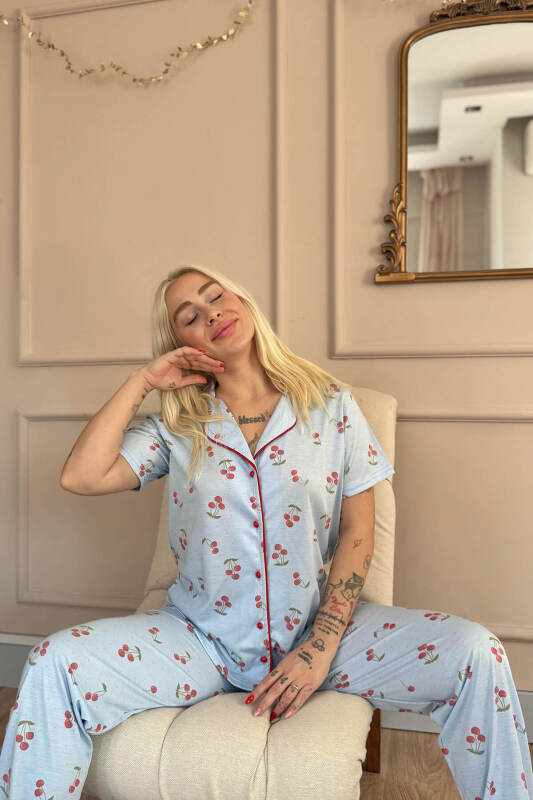 Buz Mavisi Sofistic Cherry Önden Düğmeli Kısa Kol Kadın Pijama Takımı - Pijamaevi (2)