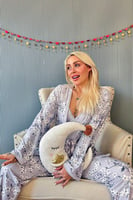 Gri Flore Exclusive Örme Sabahlıklı Kadın Pijama Takımı - Thumbnail