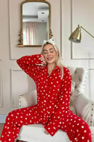Kırmızı Debesis Desenli Önden Düğmeli Peluş Polar Pijama Takımı - Thumbnail