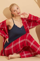Kırmızı Ekose Desenli Bambu Sabahlıklı Kadın Pijama Takımı - Thumbnail