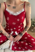 Kırmızı Papatya Dantelli İp Askılı Örme Kadın Pijama Takımı - Thumbnail