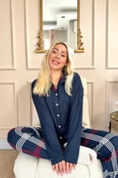Lacivert Ekose Desenli Bambu Önden Düğmeli Uzun Kol Kadın Pijama Takımı - Thumbnail