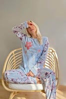 Mavi Yaprak Desenli Kadın Peluş Pijama Takımı - Thumbnail