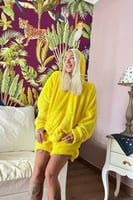 Sarı Kapşonlu Tam Peluş Oversize Sweat Panço Pijama - Thumbnail