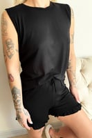 Siyah Basic Kolsuz Askılı Şortlu Kadın Pijama Takımı - Thumbnail