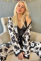 Siyah Flore Exclusive Örme Sabahlıklı Kadın Pijama Takımı - Thumbnail