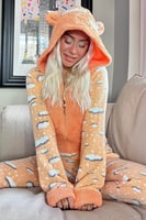 Turuncu Cloud Desenli Kadın Polar Peluş Tulum Pijama Takımı - Thumbnail