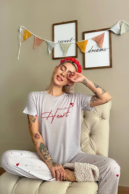 Gri Heart Baskılı Örme Kısa Kollu Kadın Pijama Takımı