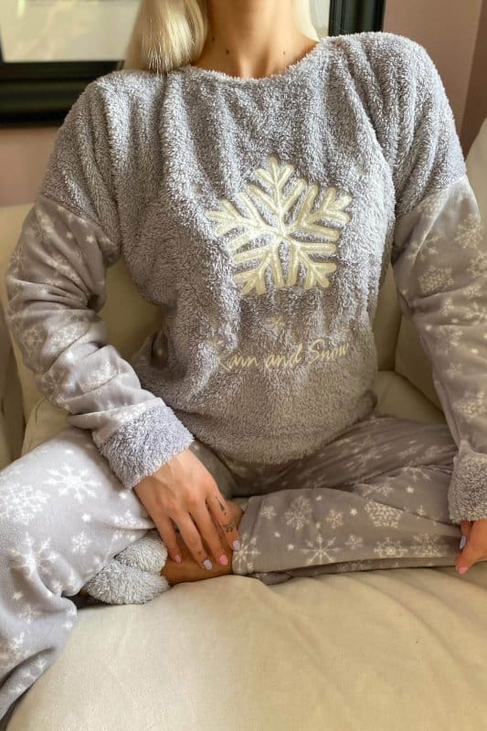 Gri Kartanesi Desenli Kadın Peluş Pijama Takımı