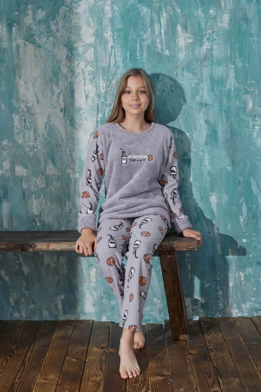 Gri Milk Desenli Kız Çocuk Peluş Pijama Takımı