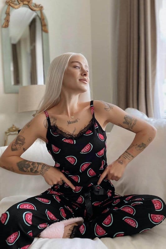 Karpuz Baskılı Dantelli İp Askılı Örme Kadın Pijama Takımı
