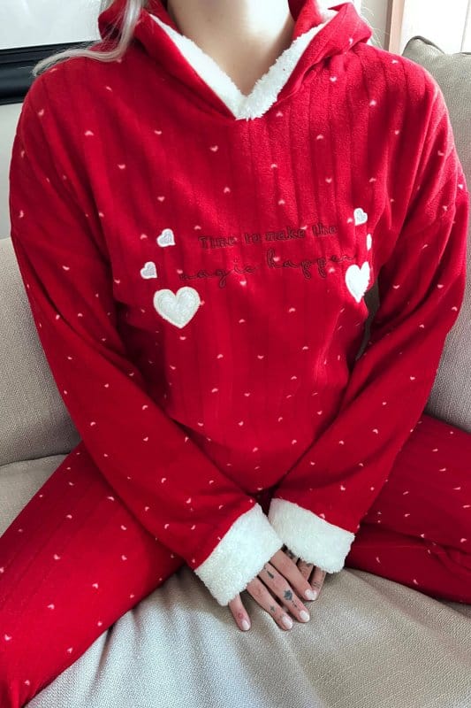 Kırmızı Heart Magic Desenli Kapşonlu Peluş Polar Pijama
