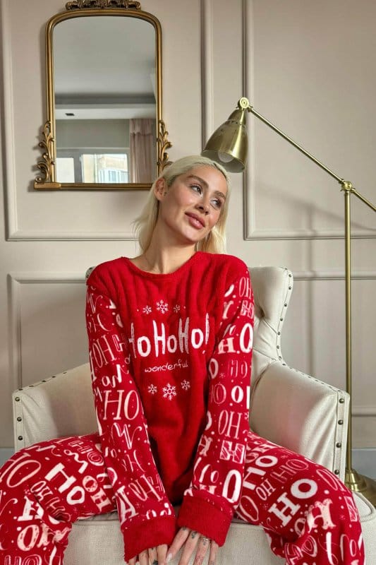 Kırmızı Hoho Desenli Kadın Peluş Pijama Takımı
