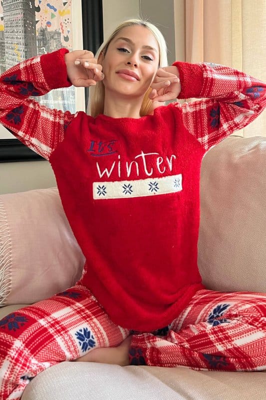 Kırmızı It's Winter Desenli Kadın Peluş Pijama Takımı