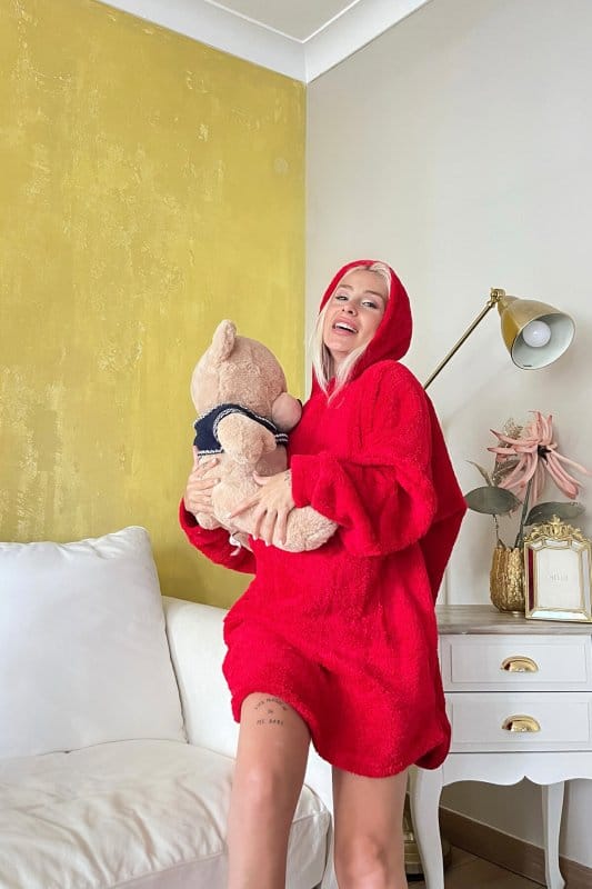 Kırmızı Kapşonlu Tam Peluş Oversize Sweat Panço Pijama