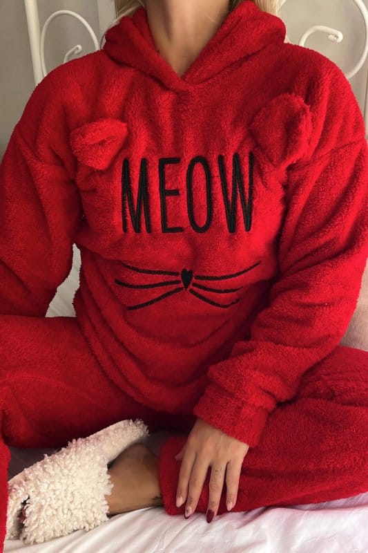 Kırmızı Meow Desenli Tam Peluş Pijama Takımı