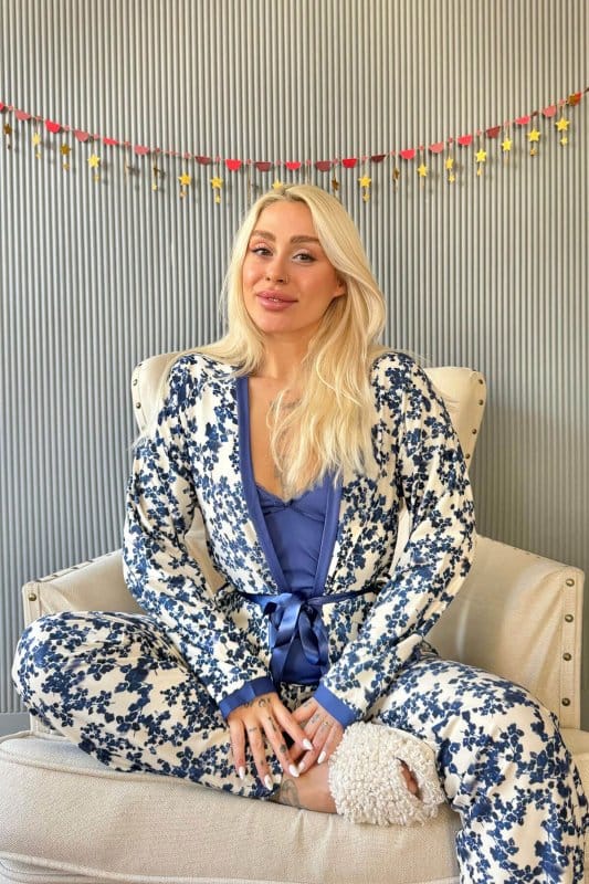Lacivert Flore Exclusive Örme Sabahlıklı Kadın Pijama Takımı