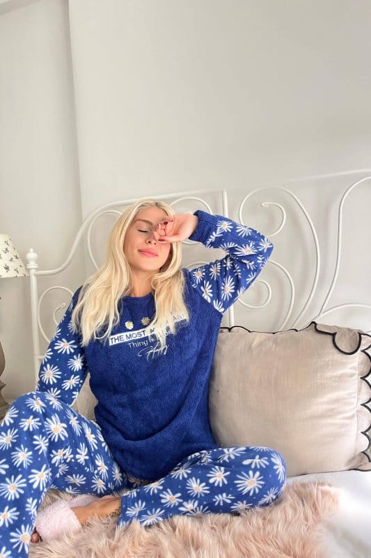 Lacivert Most Thing Desenli Kadın Peluş Pijama Takımı