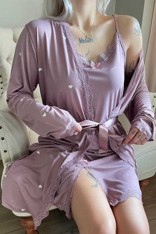 Lila Heart Desenli Sabahlıklı Gecelik Kadın Pijama Seti
