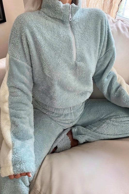 Mavi Fermuar Detaylı Crop Tam Peluş Pijama Takımı