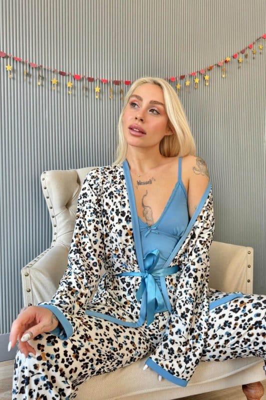 Mavi Flore Exclusive Örme Sabahlıklı Kadın Pijama Takımı