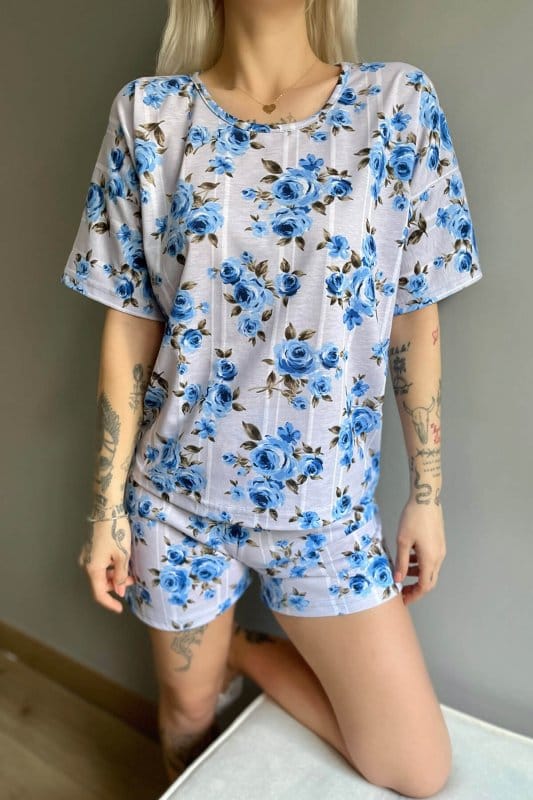 Mavi Gül Baskılı Şortlu Kadın Pijama Takımı