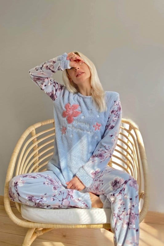 Mavi Yaprak Desenli Kadın Peluş Pijama Takımı