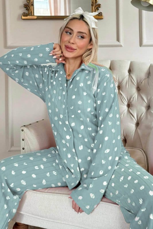 Mint Debesis Desenli Önden Düğmeli Peluş Polar Pijama Takımı