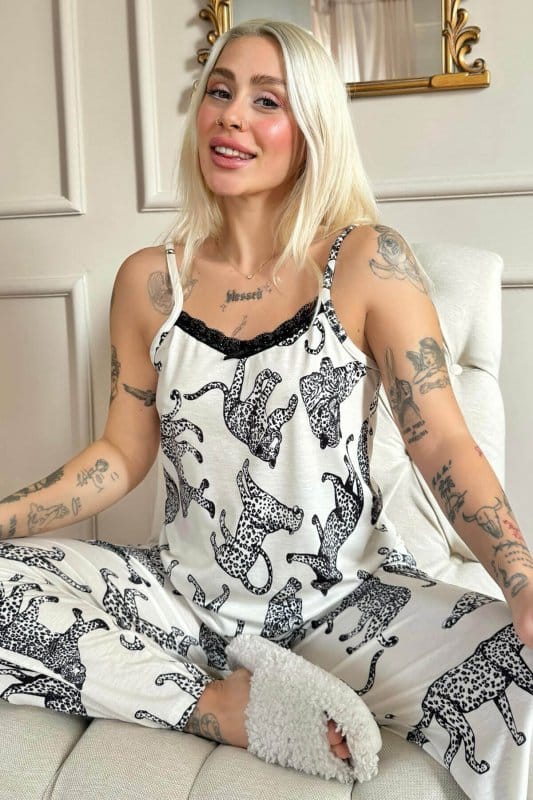 Panther Dantelli Ip Askılı Örme Kadın Pijama Takımı