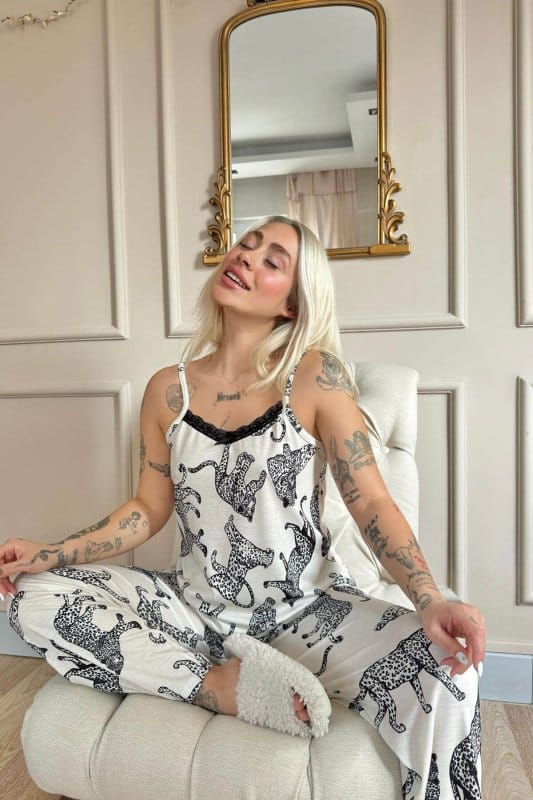 Panther Dantelli Ip Askılı Örme Kadın Pijama Takımı