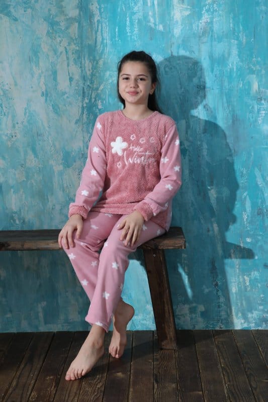Pembe Hello Winter Desenli Kız Çocuk Peluş Pijama Takımı